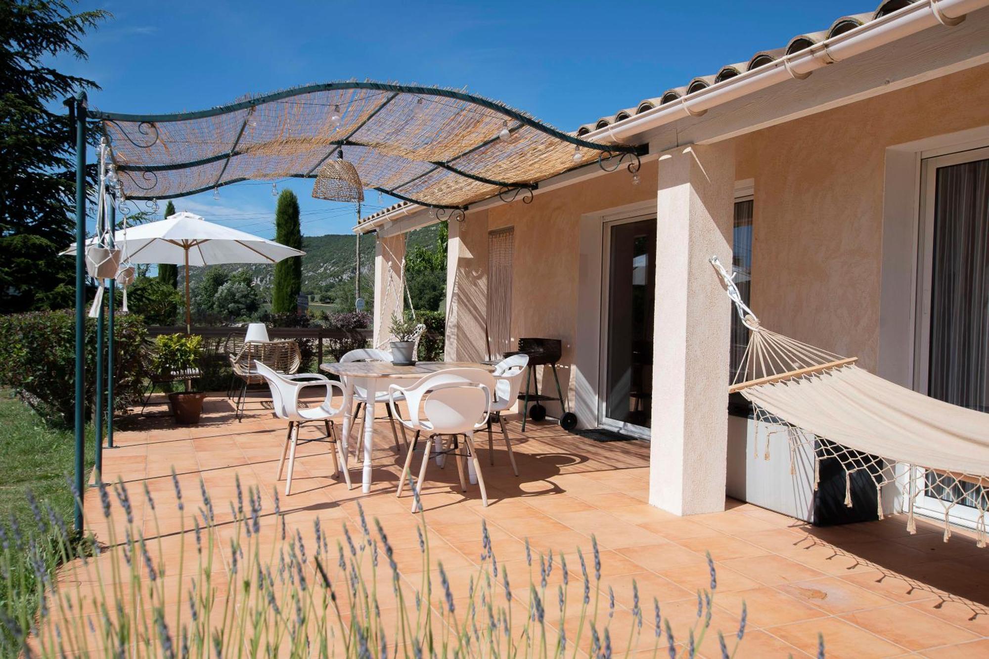 Bed and Breakfast La Bastide des Bourguets - Adults Only à Sault Chambre photo